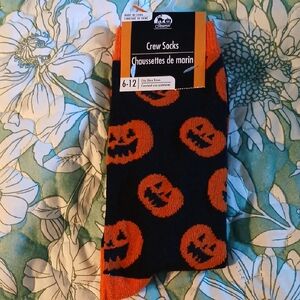 NWT Seasonal Collection Halloween Pumpkin Crew Socks 6-12